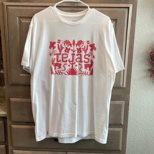 White Tejas (Texas) graphic tee